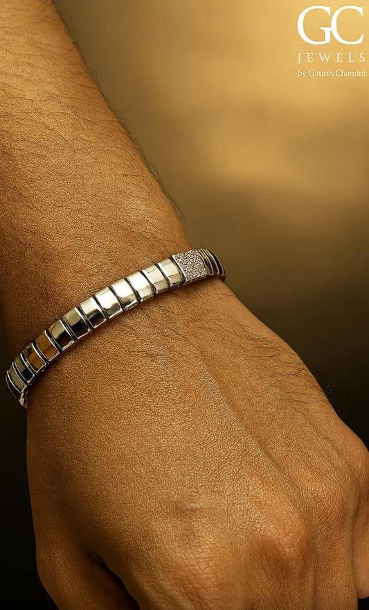 “Men’s Italian Sterling Silver Bracelet – Bold & Timeless Style by GC Jewels”