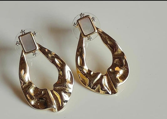 The Molten Hoops